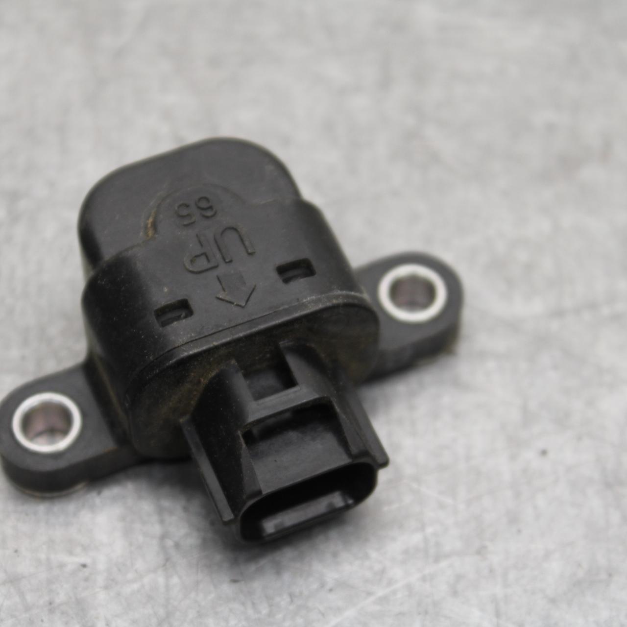 21 KAWASAKI NINJA ZX6R TIP OVER BANK ANGLE CRASH SENSOR SWITCH  21176-0026 BB647
