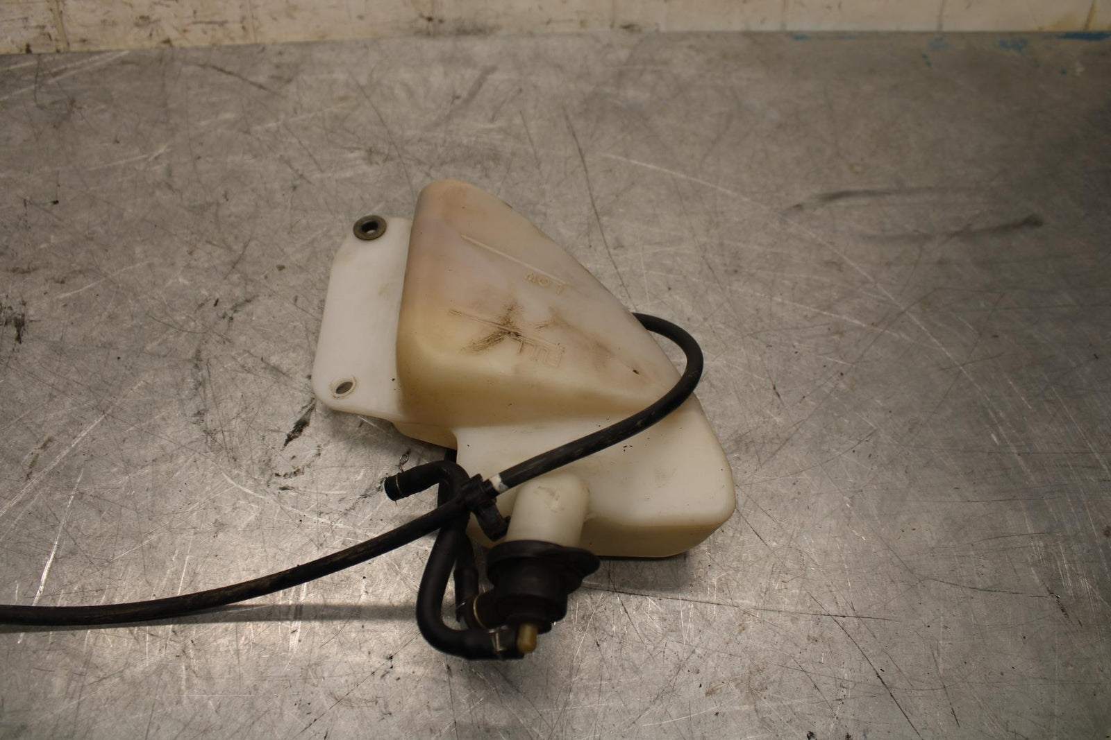 2007 Yamaha YZF R6 COOLANT WATER TANK RESERVOIR BOTTLE 2C0-21871-00-00 BB525