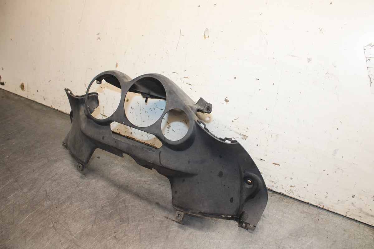 96-07 YAMAHA YZF600R FRONT INNER CENTER COWL FAIRING  BB746