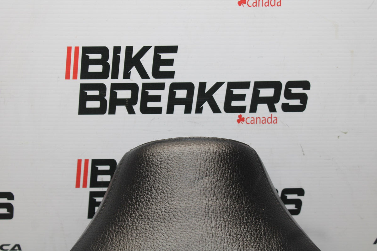15 SUZUKI BOULEVARD C50 FRONT DRIVERS SEAT BB775