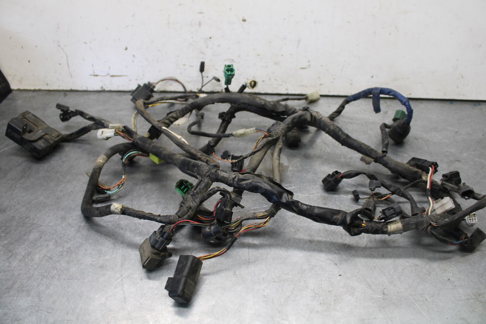 05-09 SUZUKI BOULEVARD C90 MAIN ENGINE WIRING HARNESS MOTOR WIRE LOOM BB692