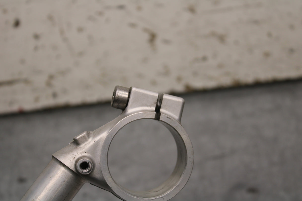 03-04 TRIUMPH DAYTONA 600 RIGHT CLIP ON HANDLEBAR BB745