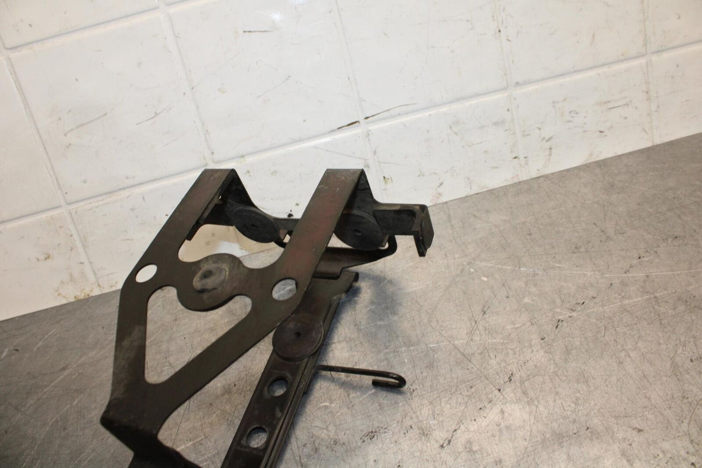 2001 Honda ST1100 BATTERY BOX  CLAMP STRAP BB77
