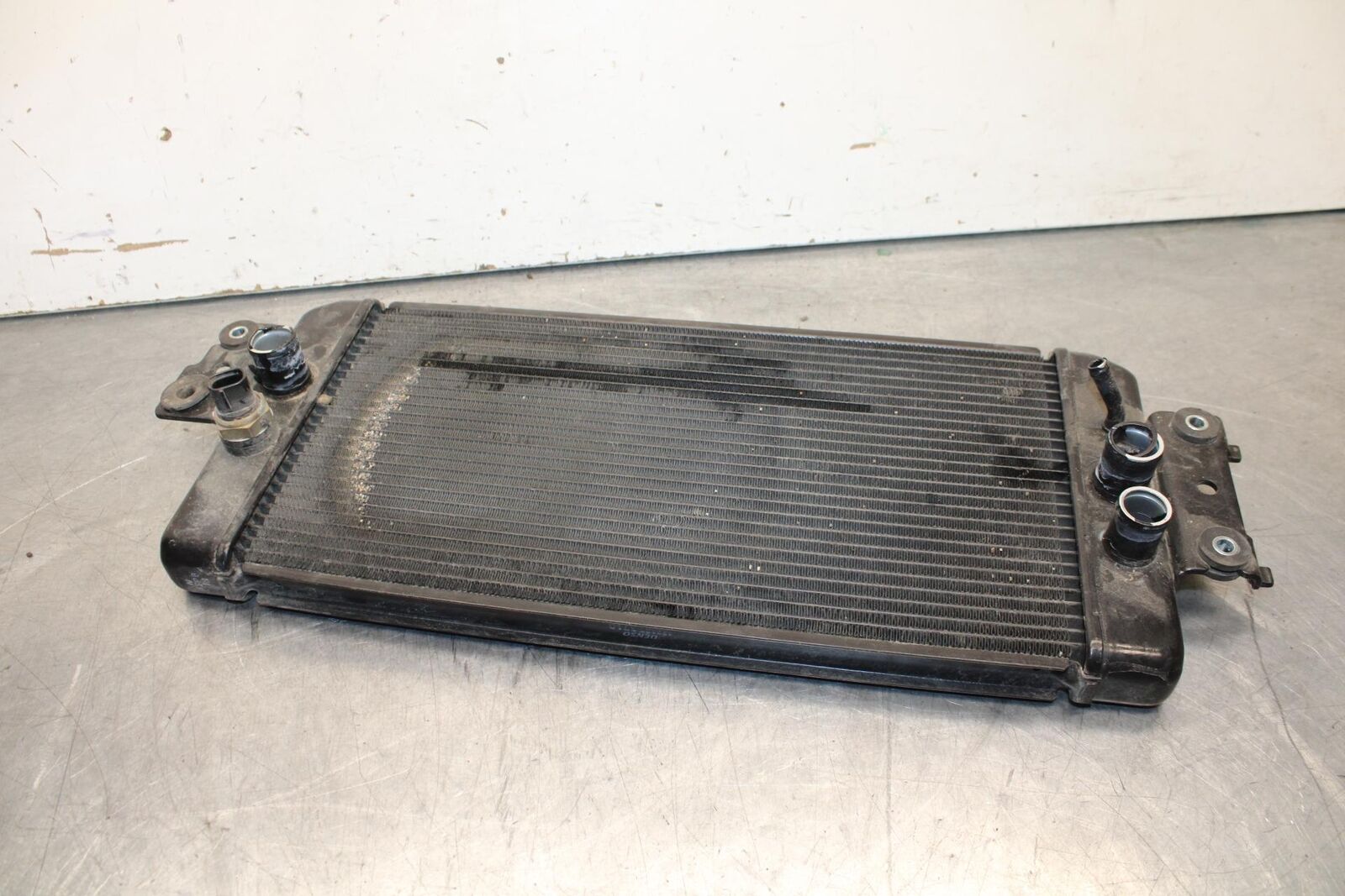 2013 Suzuki Boulevard C50T ENGINE COOLER COOLING RADIATOR 17710-40H10 BB625