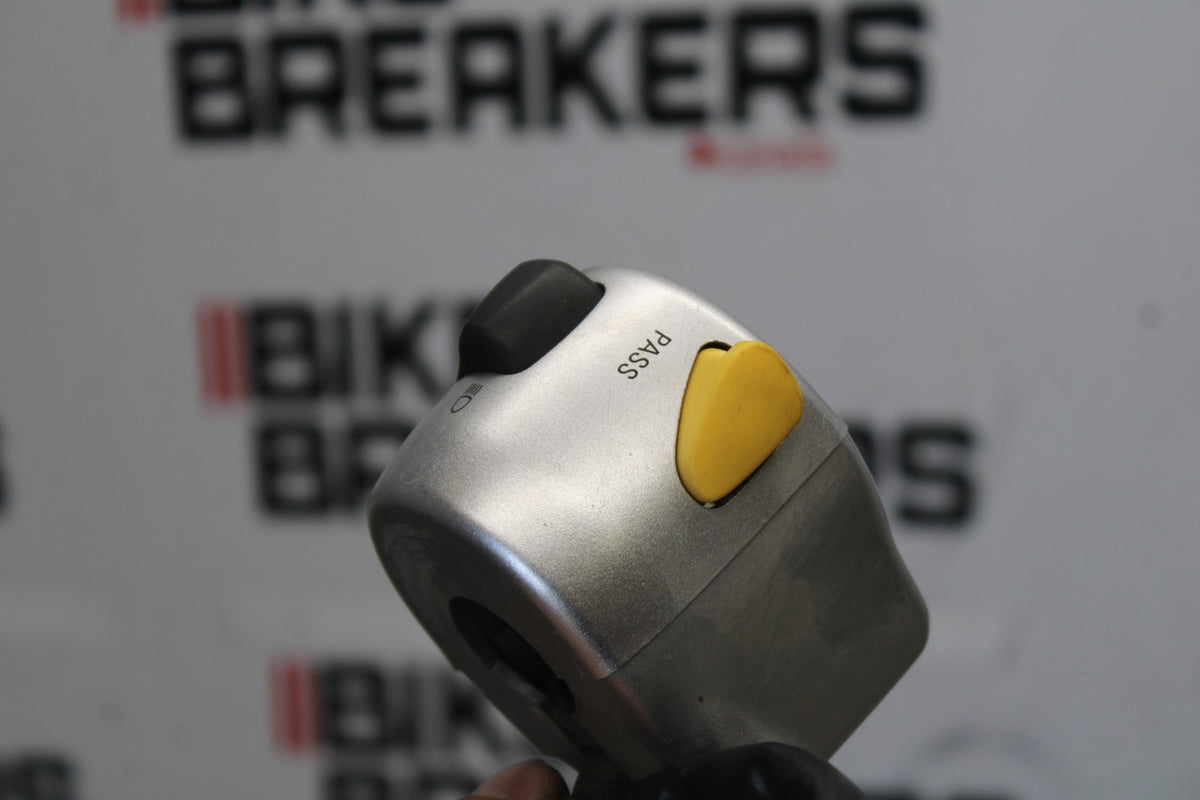 07 SUZUKI BOULEVARD M50 LEFT CLIP ON HANDLE HORN SIGNALS SWITCH SWITCHES BB897