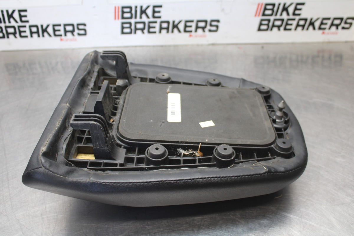 22 HARLEY-DAVIDSON PAN AMERICA 1250 REAR BACK PASSENGER TANDEM SEAT PAD BB910