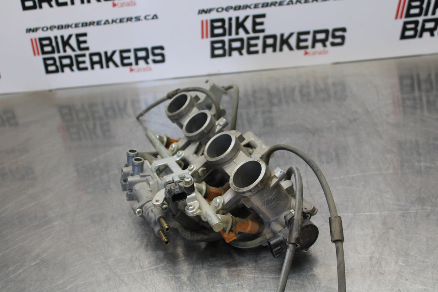 09-15 YAMAHA FZ6R MAIN FUEL INJECTORS / THROTTLE BODIES BB161