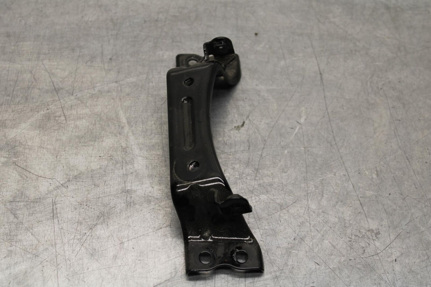 20 KAWASAKI Z400 ER400 ABS GAS TANK FUEL CELL RESERVOIR BRACKET MOUNT BB586