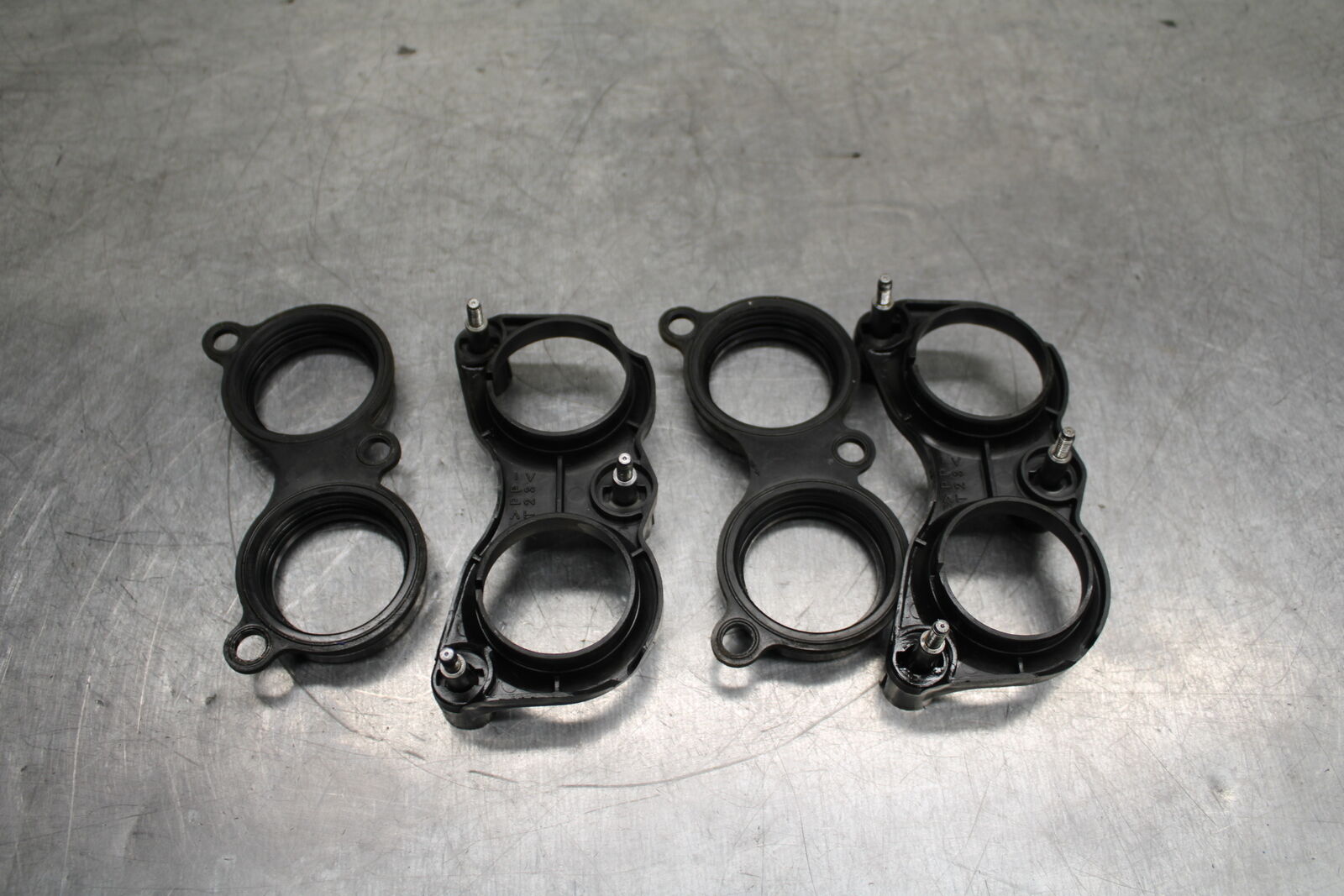 06-07 YAMAHA YZF R6 AIRBOX INTAKE VELOCITY STACKS BB742