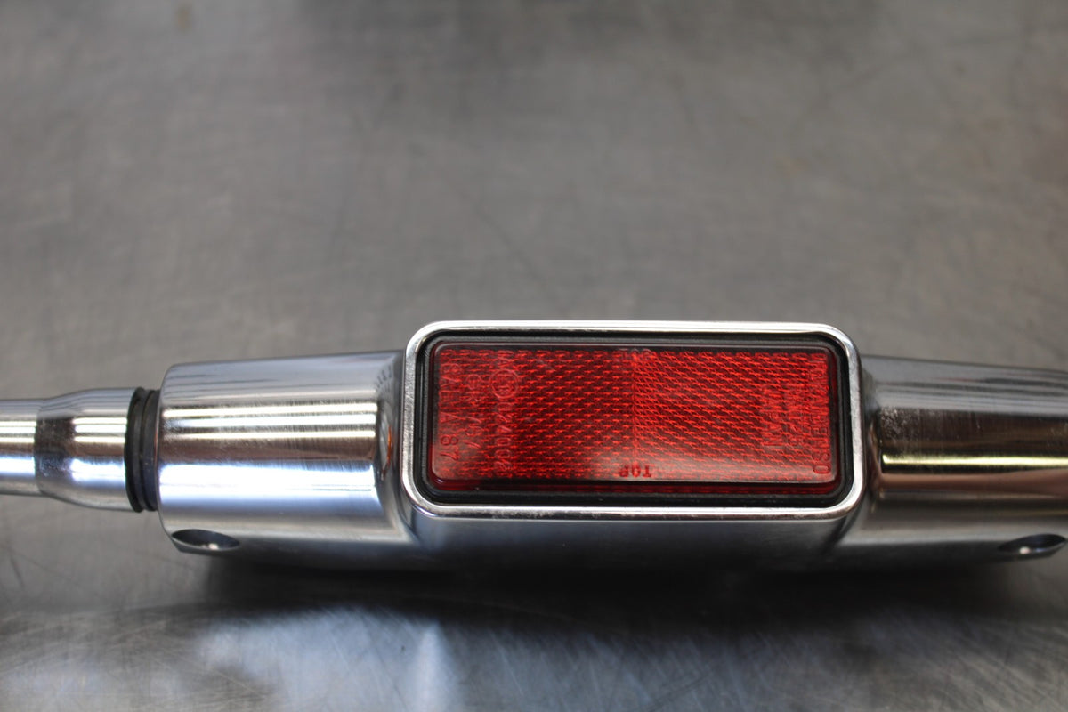 05-09 SUZUKI BOULEVARD C90 REAR TURN SIGNAL LIGHTS & BAR MOUNT BRACKET BB918