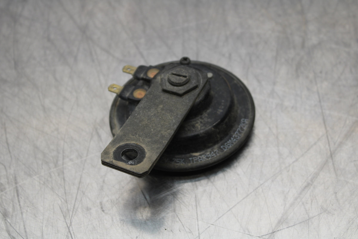98-05 HONDA SUPER HAWK 1000 VTR1000F HORN SIGNAL BB152