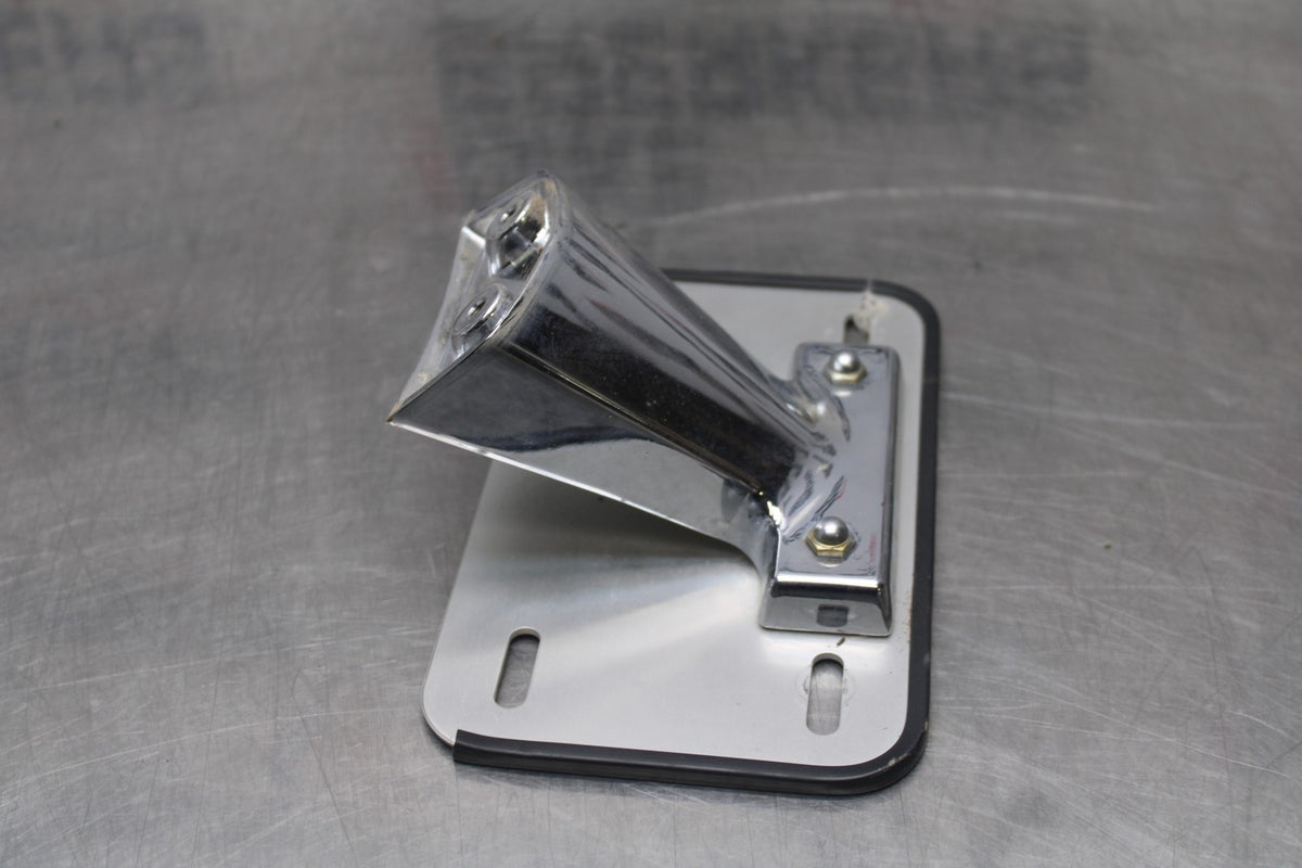 05-09 SUZUKI BOULEVARD C90 LICENSE PLATE BRACKET BB791