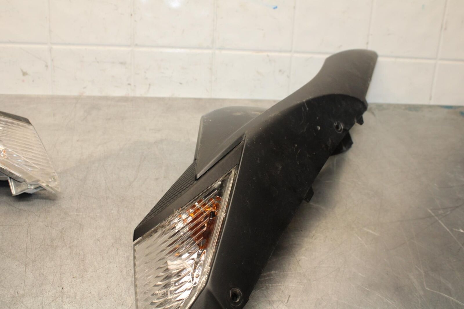 2017 Suzuki GSXR600 REAR LEFT RIGHT TURN SIGNALS LIGHT 35603-47H00 BB598