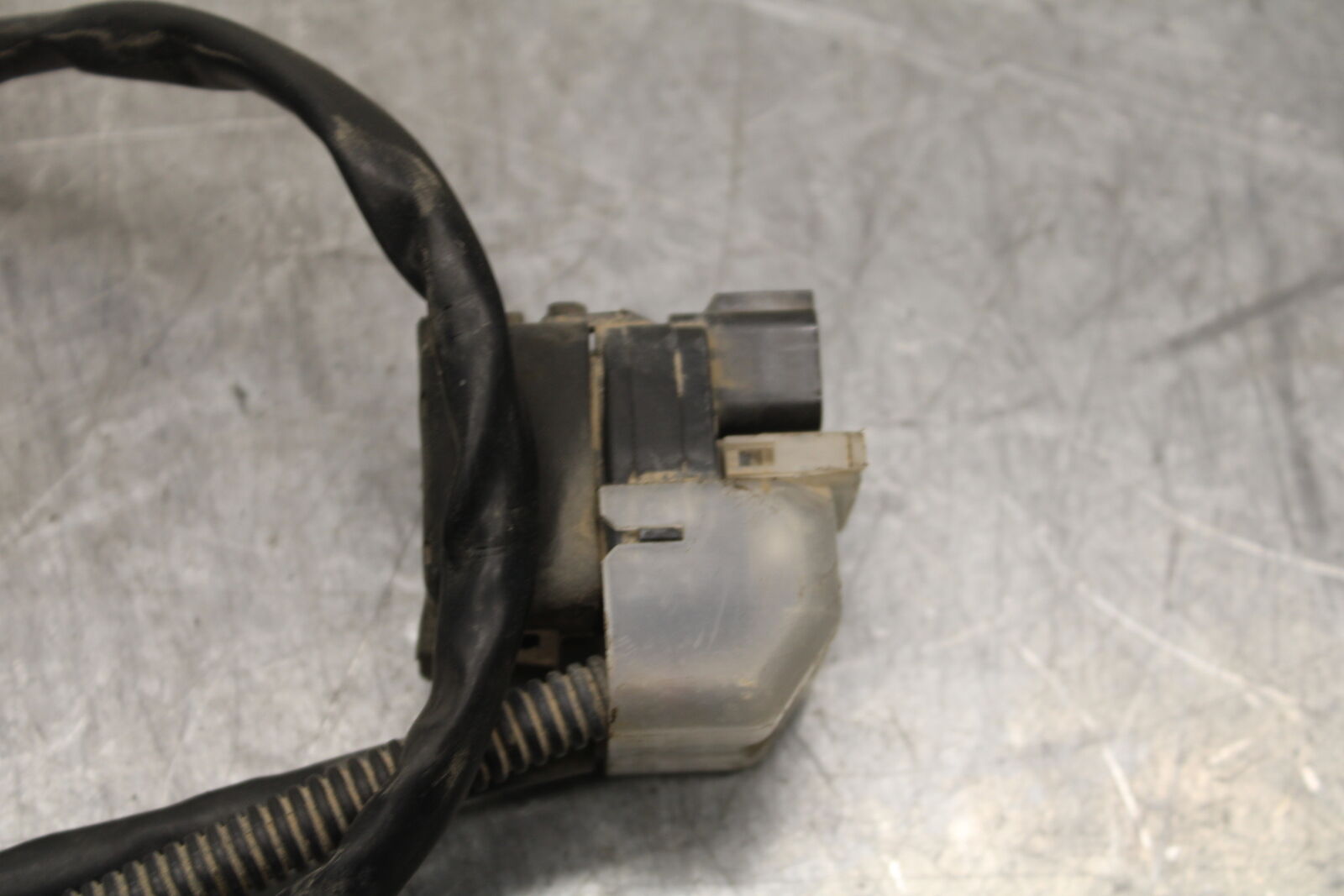 08-10 SUZUKI GSXR 600 ENGINE STARTER RELAY STARTING MOTOR SWITCH  BB721
