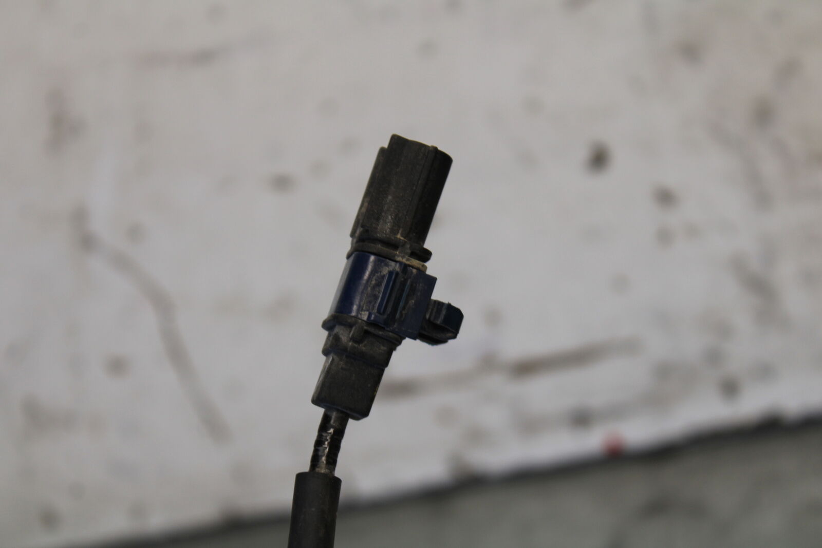 19-22 KAWASAKI Z400 FRONT ABS BRAKE SENSOR BB708