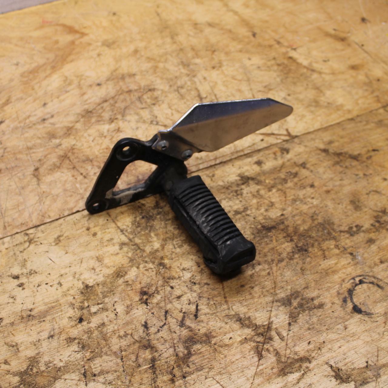 04-09 SUZUKI GS500F LEFT REARSET REAR SET DRIVER FOOT PEG REST STOP BB335