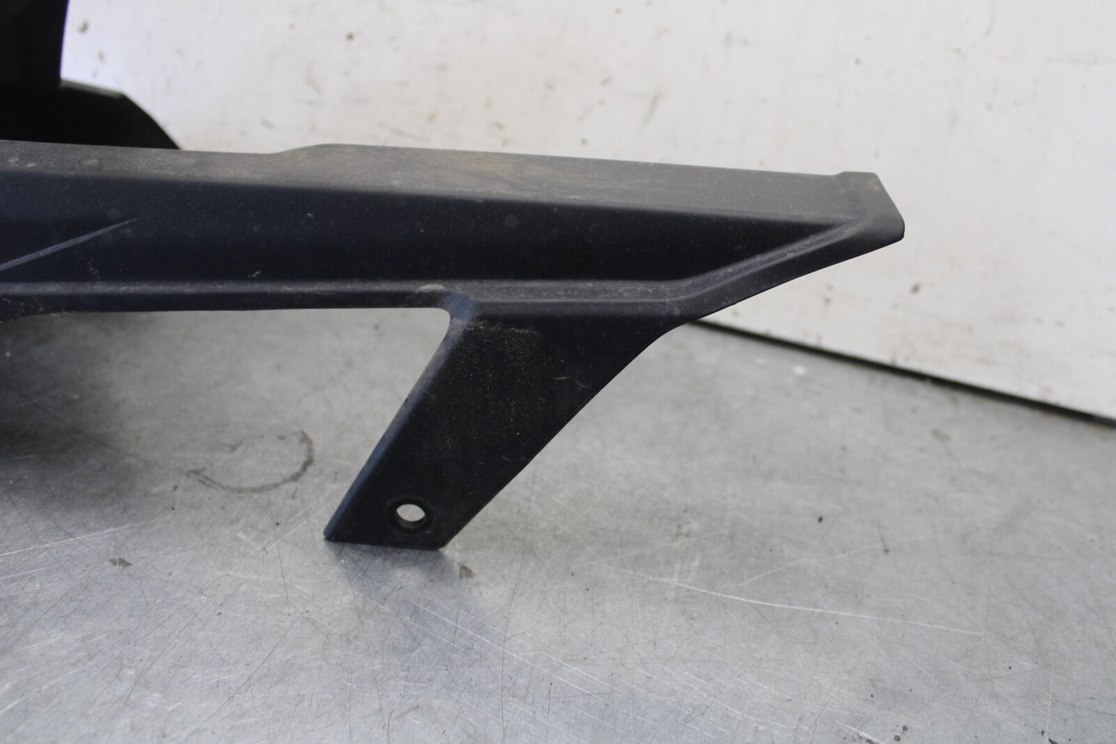 18-23 KAWASAKI NINJA 400 REAR BACK DRIVE CHAIN GUARD COVER SHIELD BB679