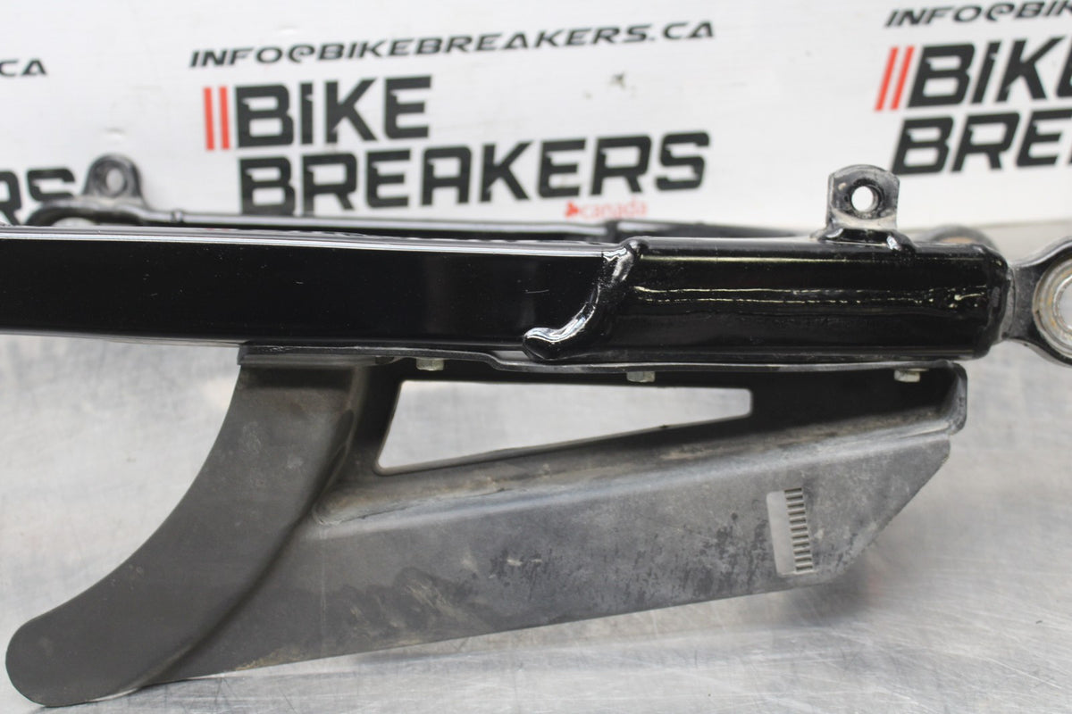 07 HARLEY-DAVIDSON SPORTSTER 1200 CUSTOM XL1200C SWINGARM SUSPENSION ARM BB833