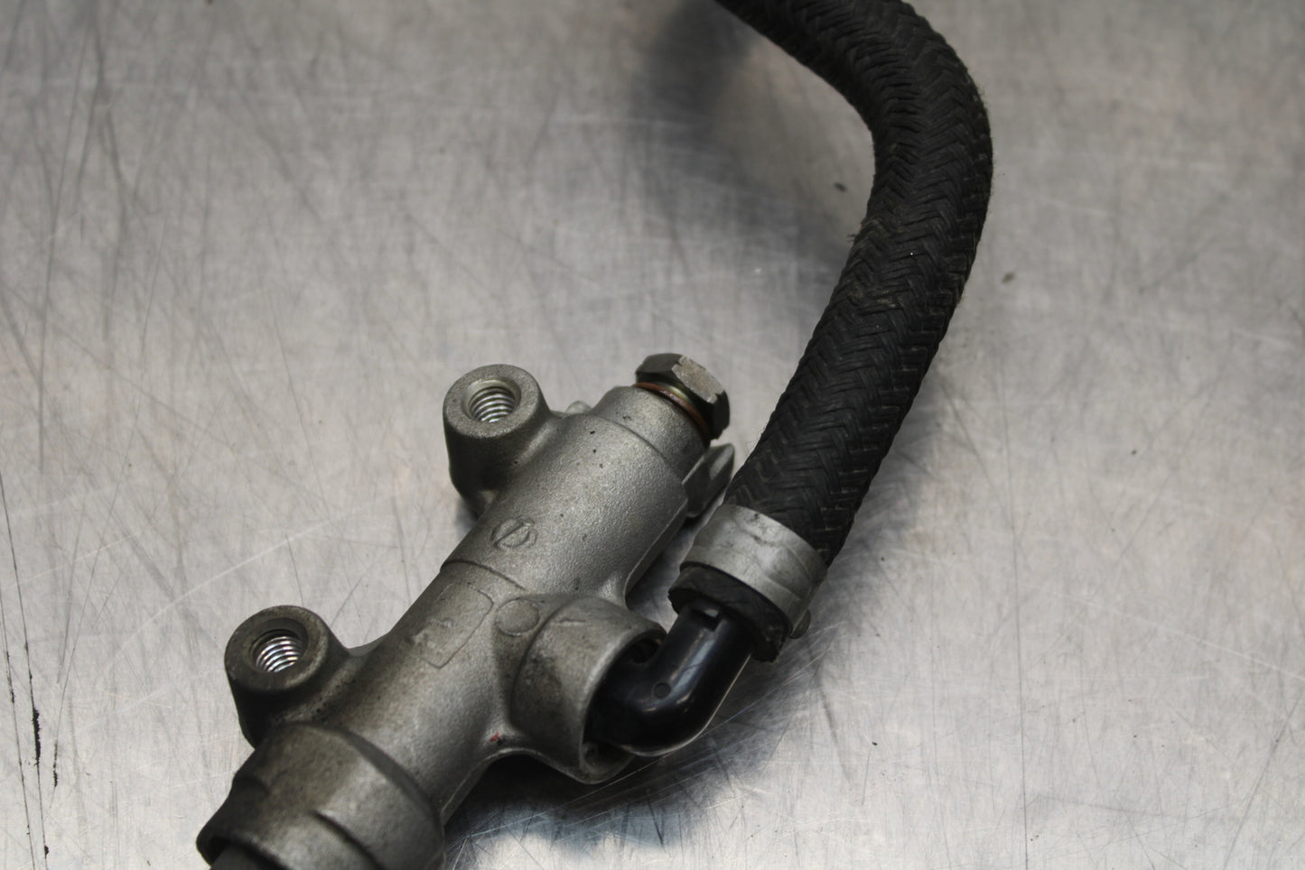 04-05 KAWASAKI NINJA ZX10R REAR BACK BRAKE MASTER CYLINDER W RESERVOIR BB163