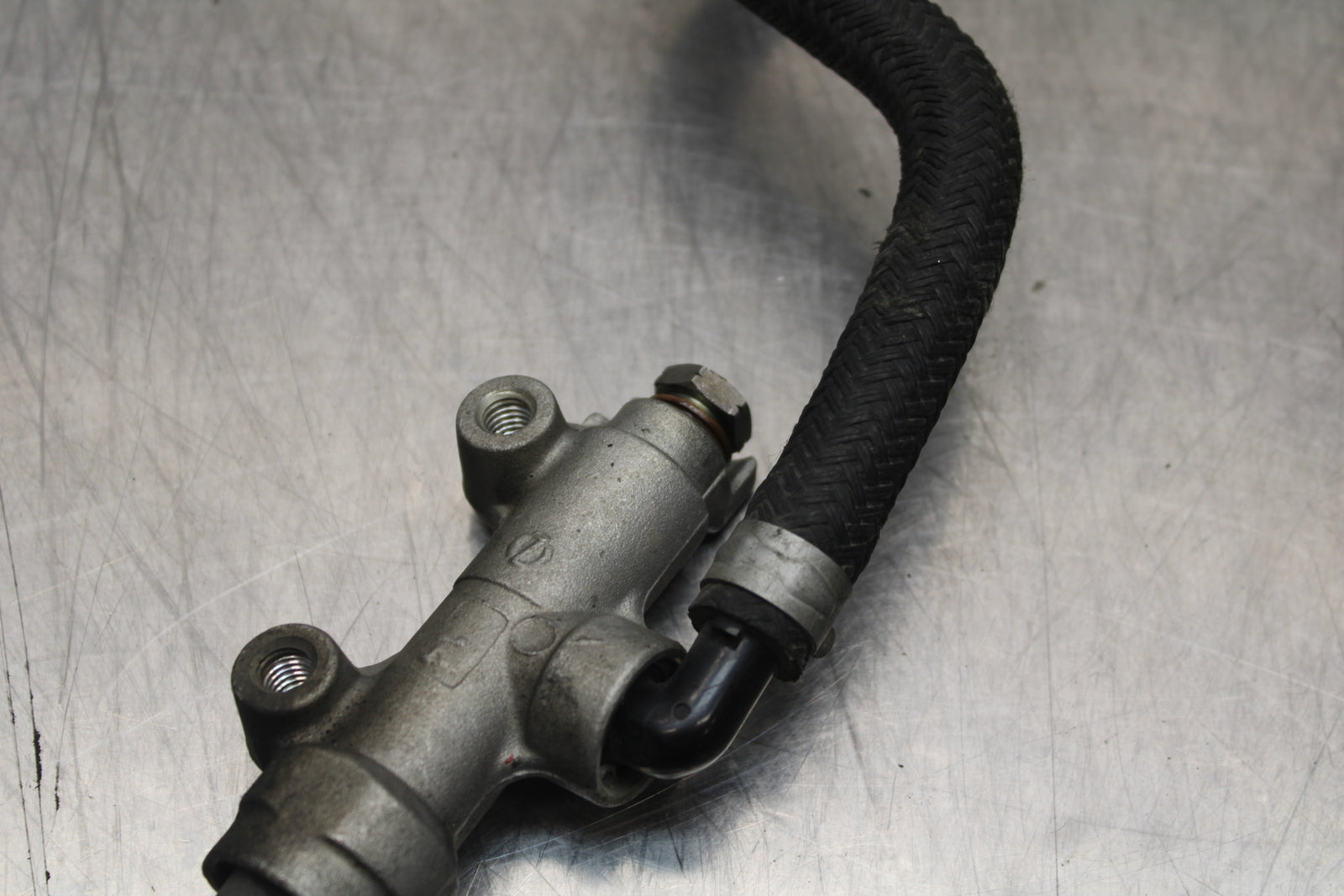 04-05 KAWASAKI NINJA ZX10R REAR BACK BRAKE MASTER CYLINDER W RESERVOIR BB163