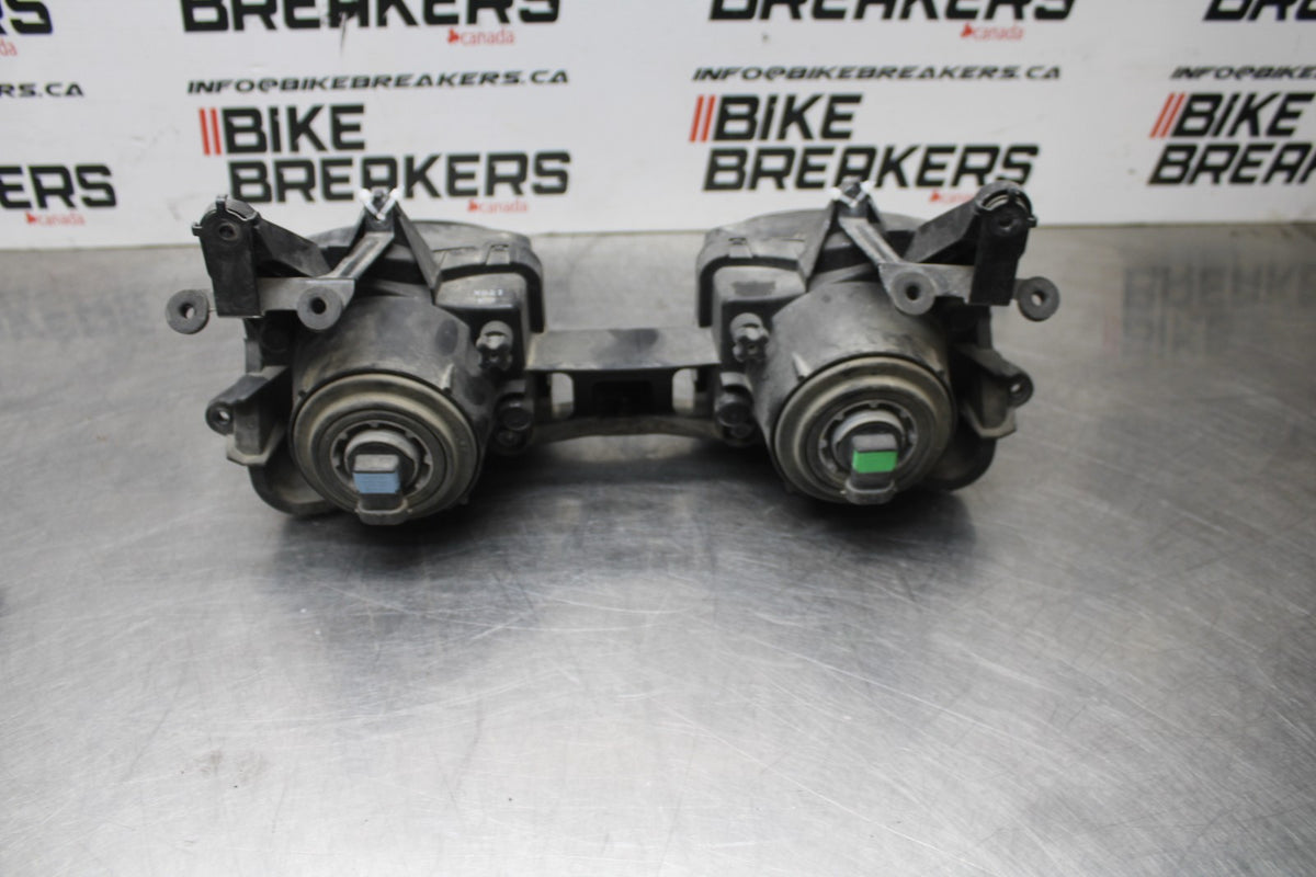 07-08 KAWASAKI NINJA ZX6R FRONT HEADLIGHT HEAD LIGHT LAMP 23007-0071 BB855