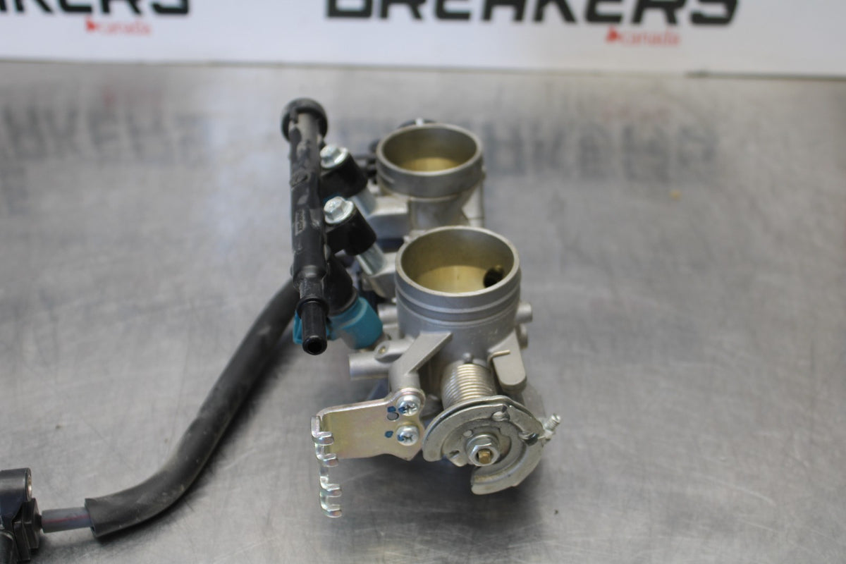 22-25 YAMAHA YZF R7 MAIN FUEL INJECTORS / THROTTLE BODIES BB182