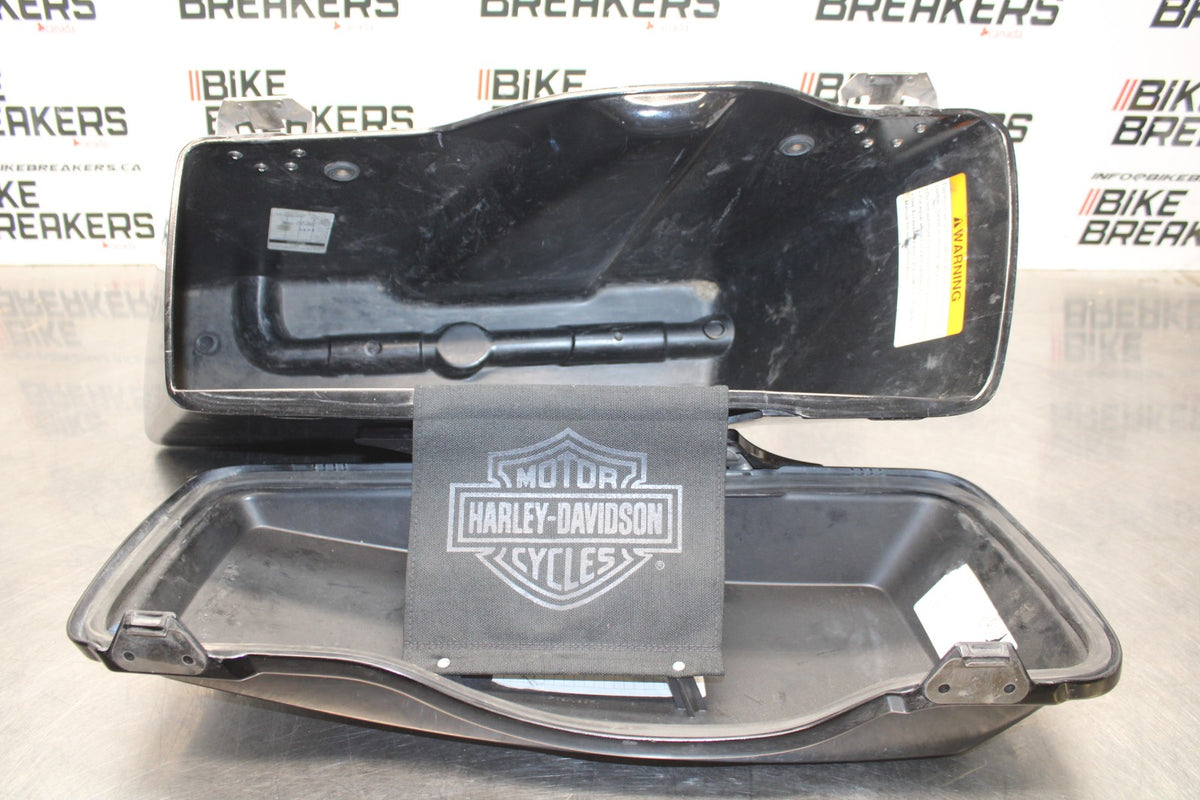 08 HARLEY-DAVIDSON ELECTRA GLIDE POLICE EFI FLHTPI RIGHT LUGGAGE SADDLEBAG BB816