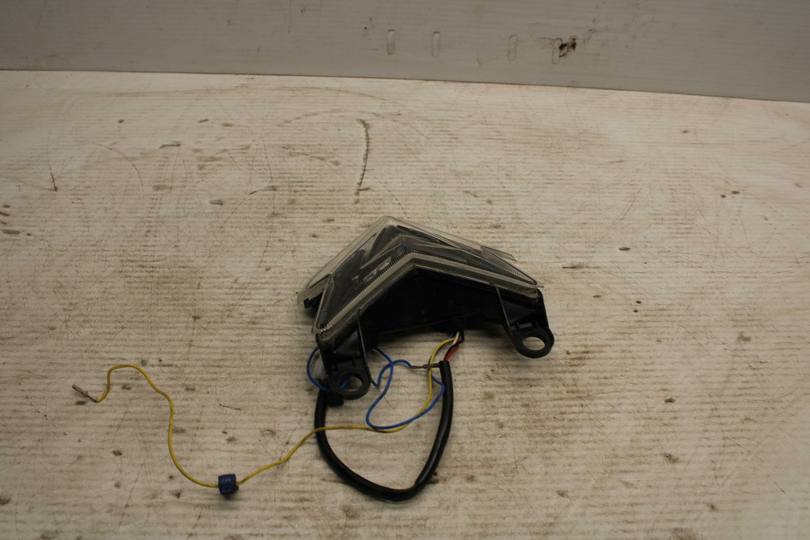 13-18 KAWASAKI NINJA ZX6R AFTERMARKET REAR TAIL TAILLIGHT BACK BRAKE LIGHT BB304