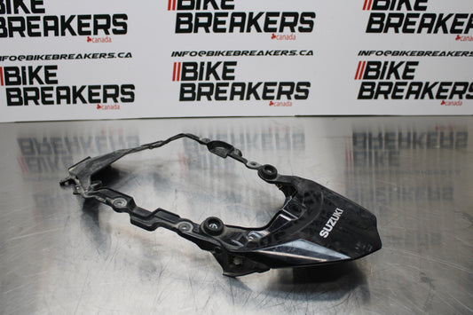 11 SUZUKI GSXR1000 CENTER REAR BACK TAIL FAIRING COWL BB142