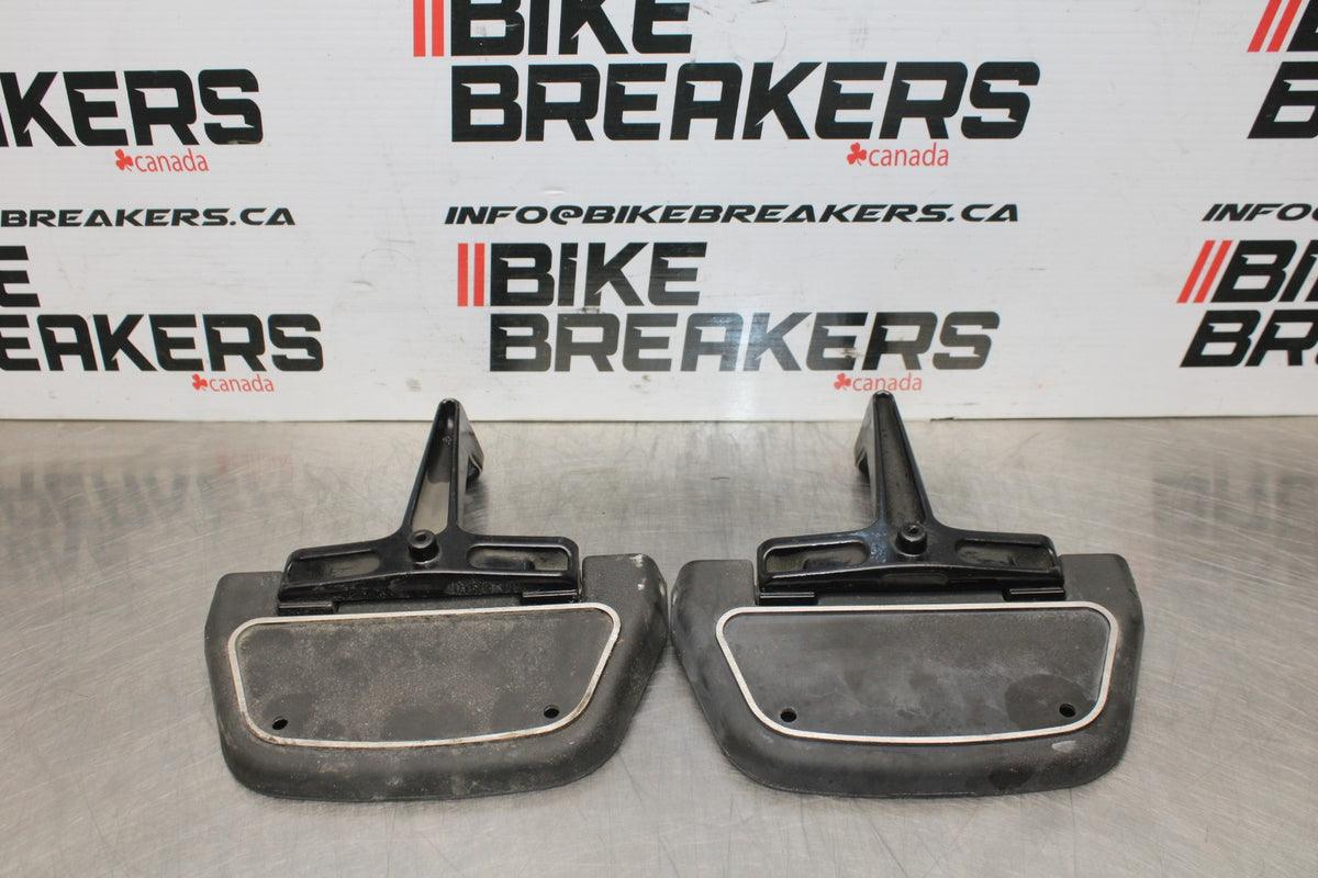 99-00 HARLEY-DAVIDSON ELECTRA GLIDE FLHT REAR PASSENGER FOOT STEP SET BB805