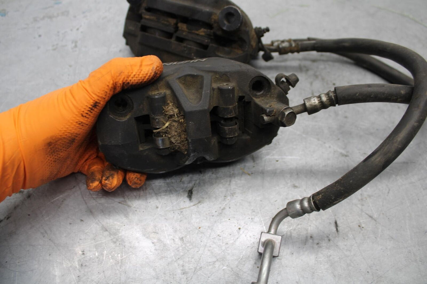 06-07 KAWASAKI NINJA ZX14R RIGHT LEFT FRONT BRAKE CALIPER SET PAIR CALIPERS bb43