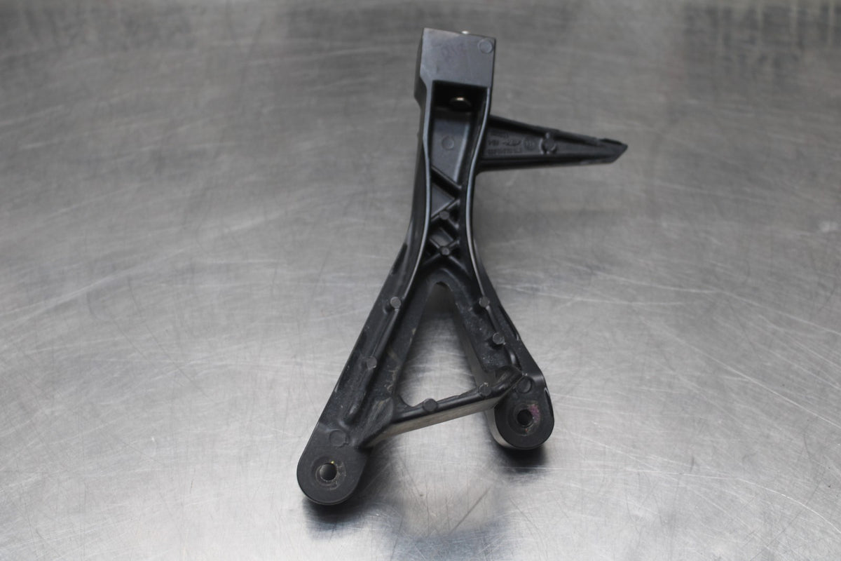 17-21 KTM RC 390 RIGHT REAR BACK PASSENGER PEG BB442