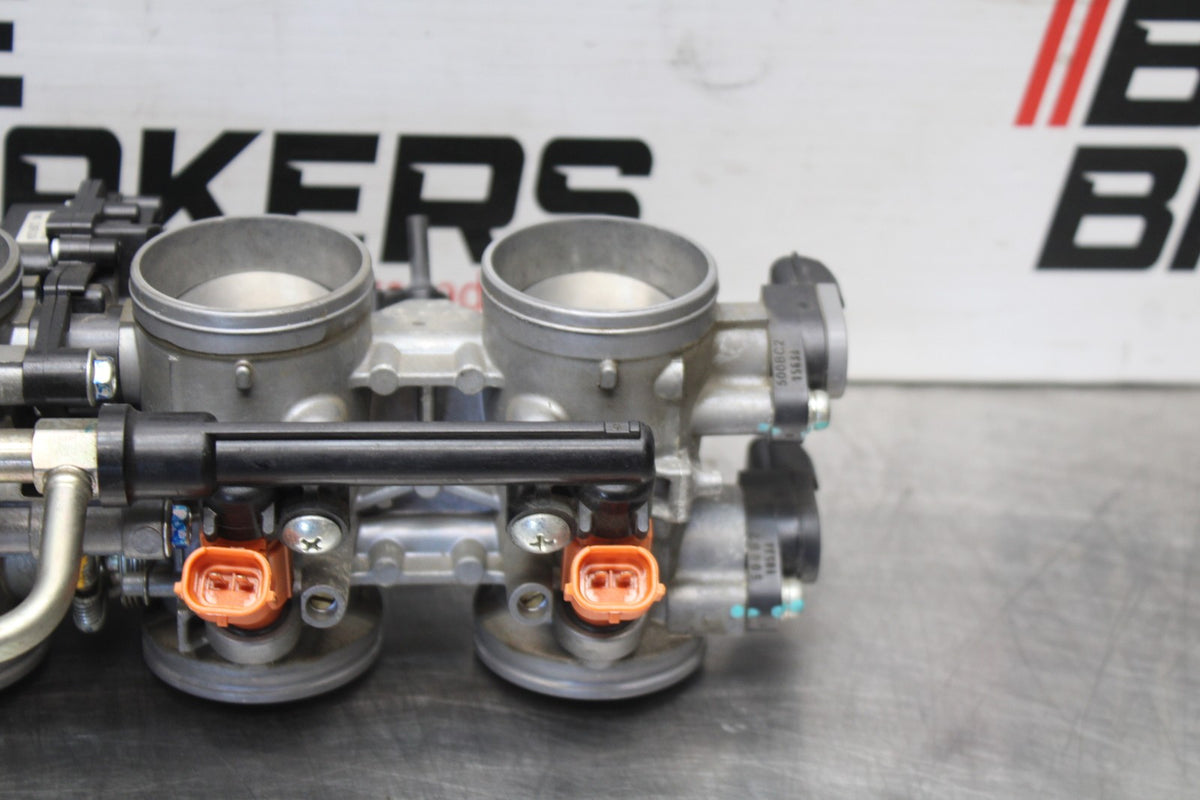 13-18 KAWASAKI NINJA ZX6R MAIN FUEL INJECTORS / THROTTLE BODIES BB915