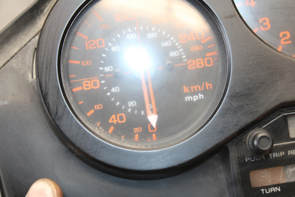 84 HONDA INTERCEPTOR 1000 VF1000F SPEEDO GAUGES DISPLAY CLUSTER METER BB878