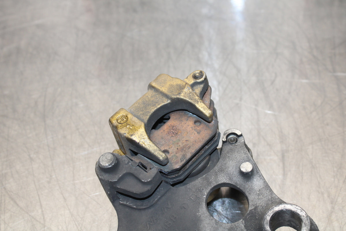 98-05 HONDA SUPER HAWK 1000 VTR1000F REAR BRAKE CALIPER W MOUNT BRACKET BB152 