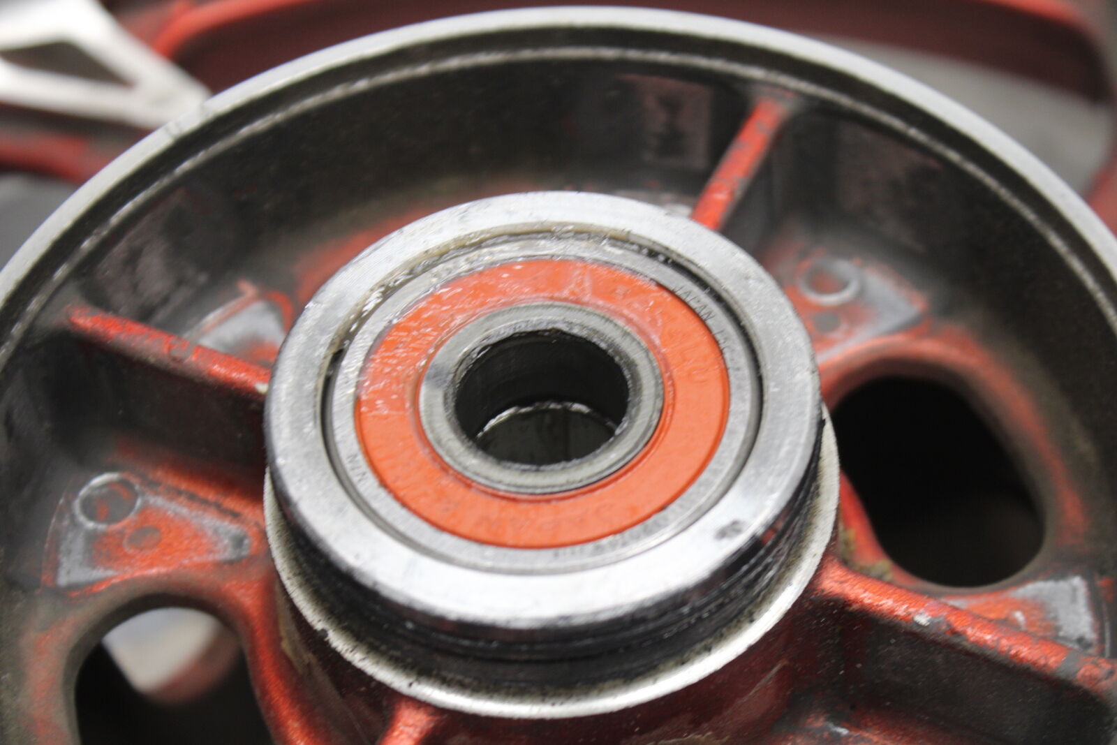 12-13 KAWASAKI Z1000 REAR WHEEL BACK RIM BB743