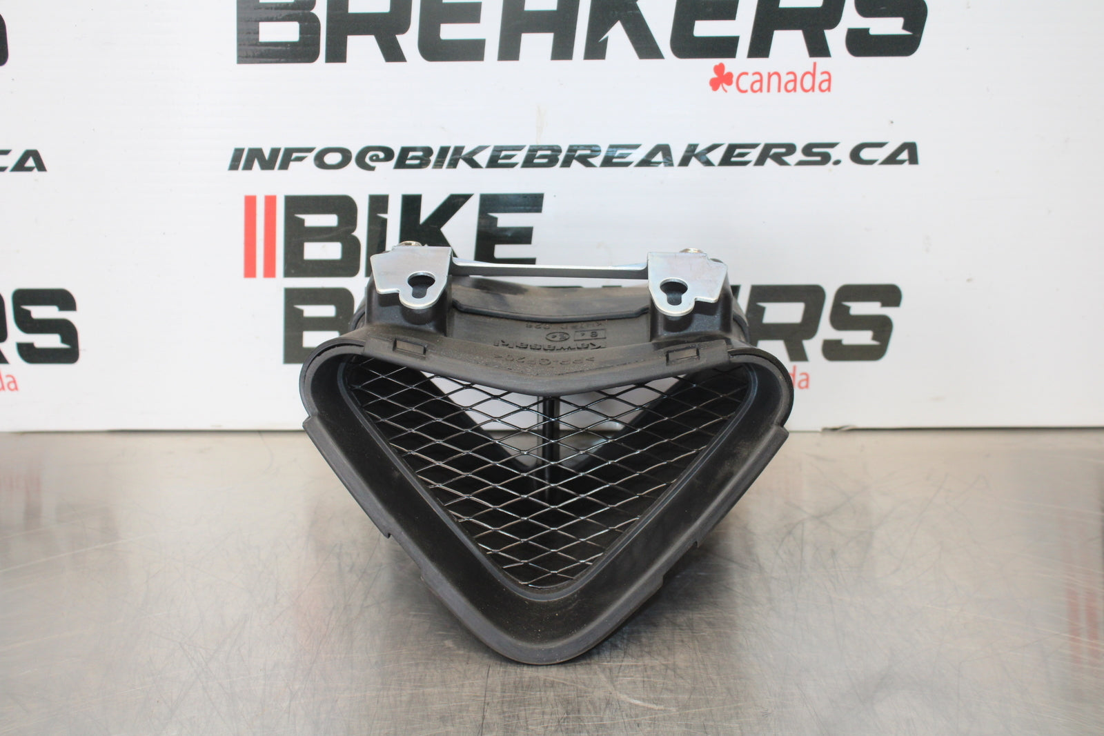23-24 KAWASAKI NINJA ZX14R NEW!! RAM AIR INTAKE TUBE DUCT BB169