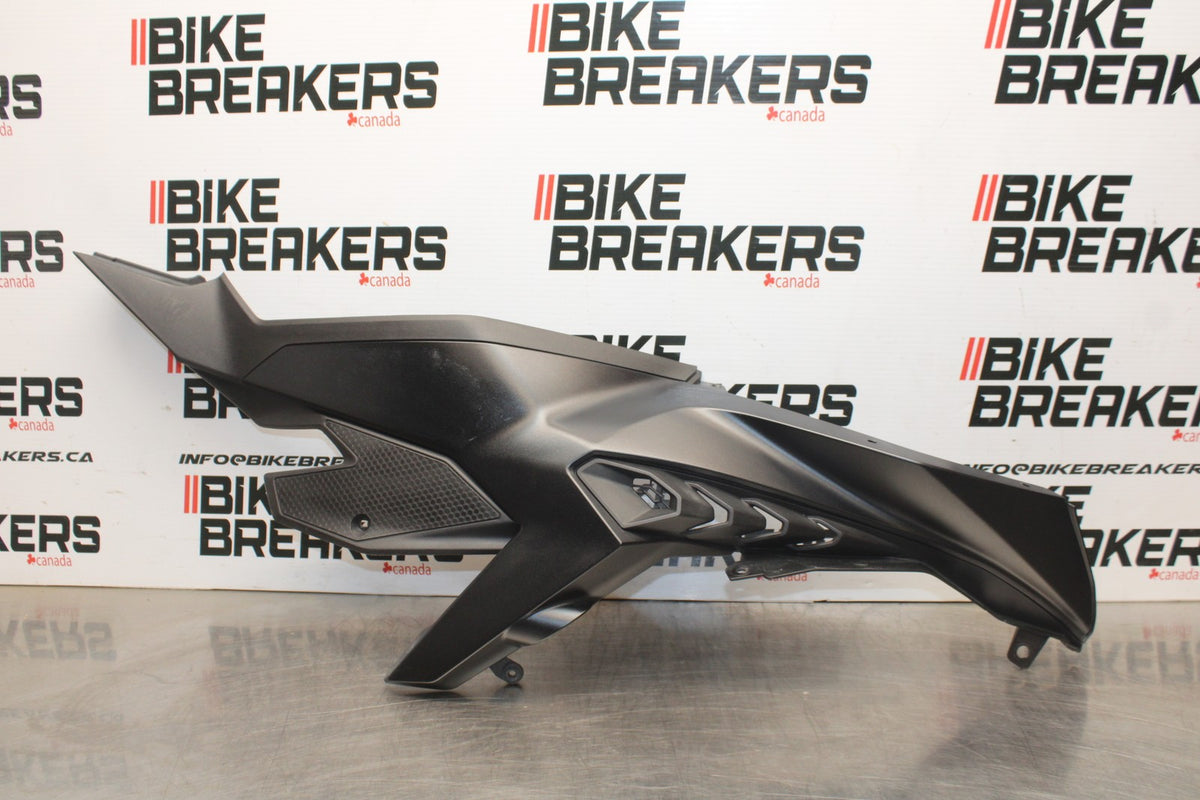 23-26 KAWASAKI NINJA ZX4RR RIGHT FRONT UPPER MID SIDE FAIRING COWL PLASTIC BB00