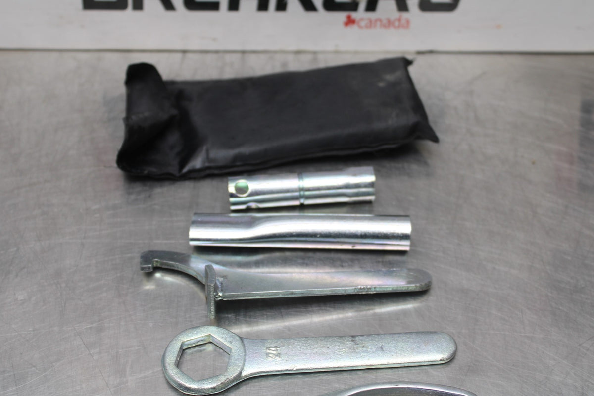 15 SUZUKI GW250F STOCK TOOLS OEM TOOL BAG KIT SET BB789