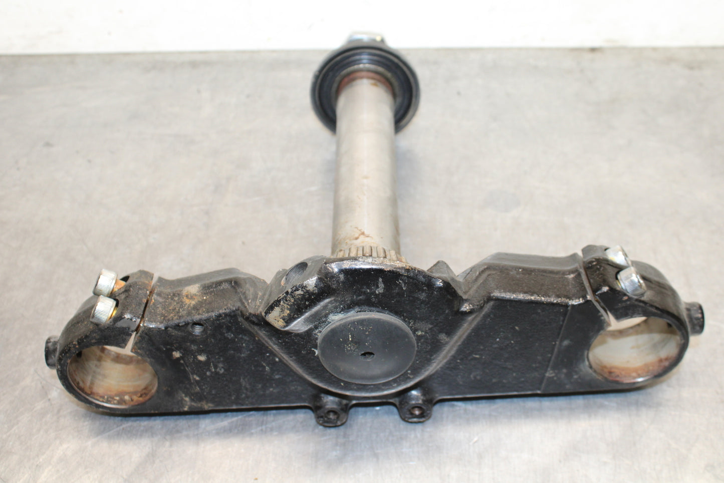 05-08 KAWASAKI VULCAN 1500 VN1500N CLASSIC FORKS CLAMP LOWER TRIPLE TREE BB133