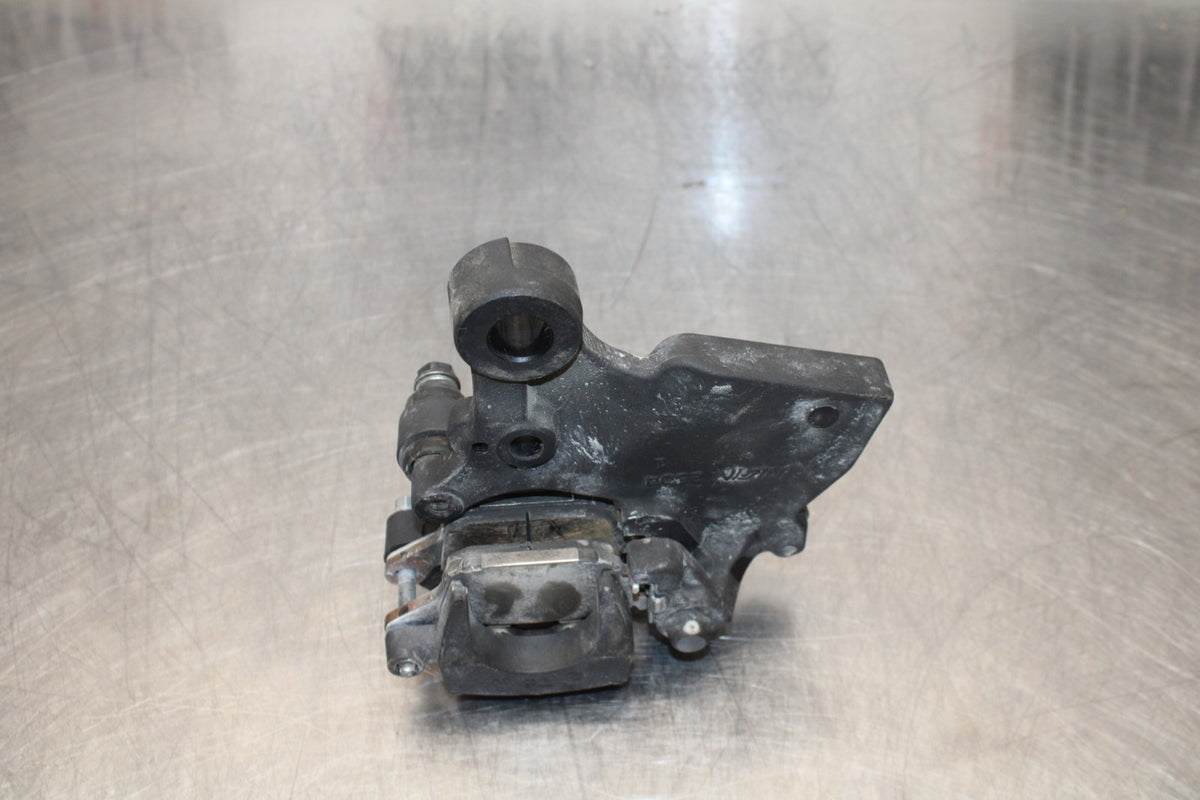 24-25 KAWASAKI NINJA ZX4R REAR BACK BRAKE CALIPER W MOUNT BRACKET BB174
