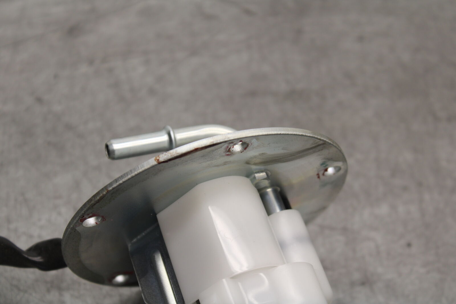 18-23 KAWASAKI NINJA 400 FUEL PUMP GAS PETROL SENDER UNIT BB660