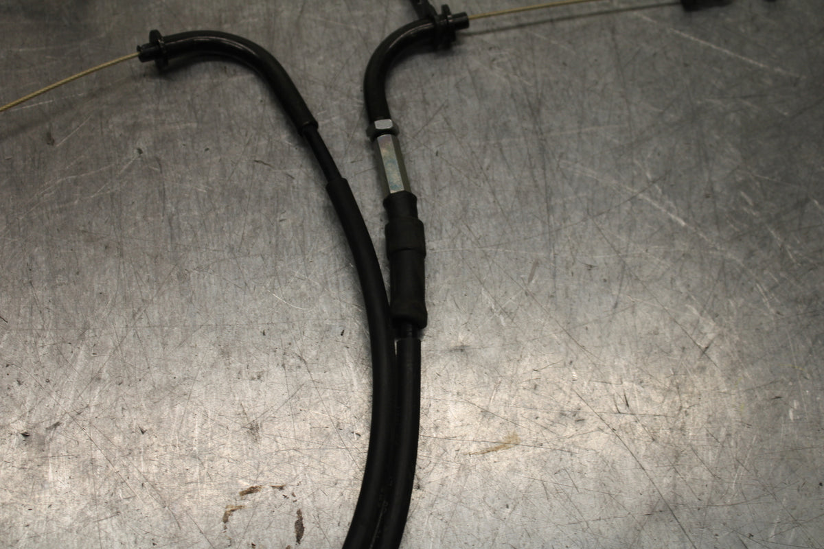 15-17 YAMAHA YZF R3 THROTTLE CABLES LINES BB111