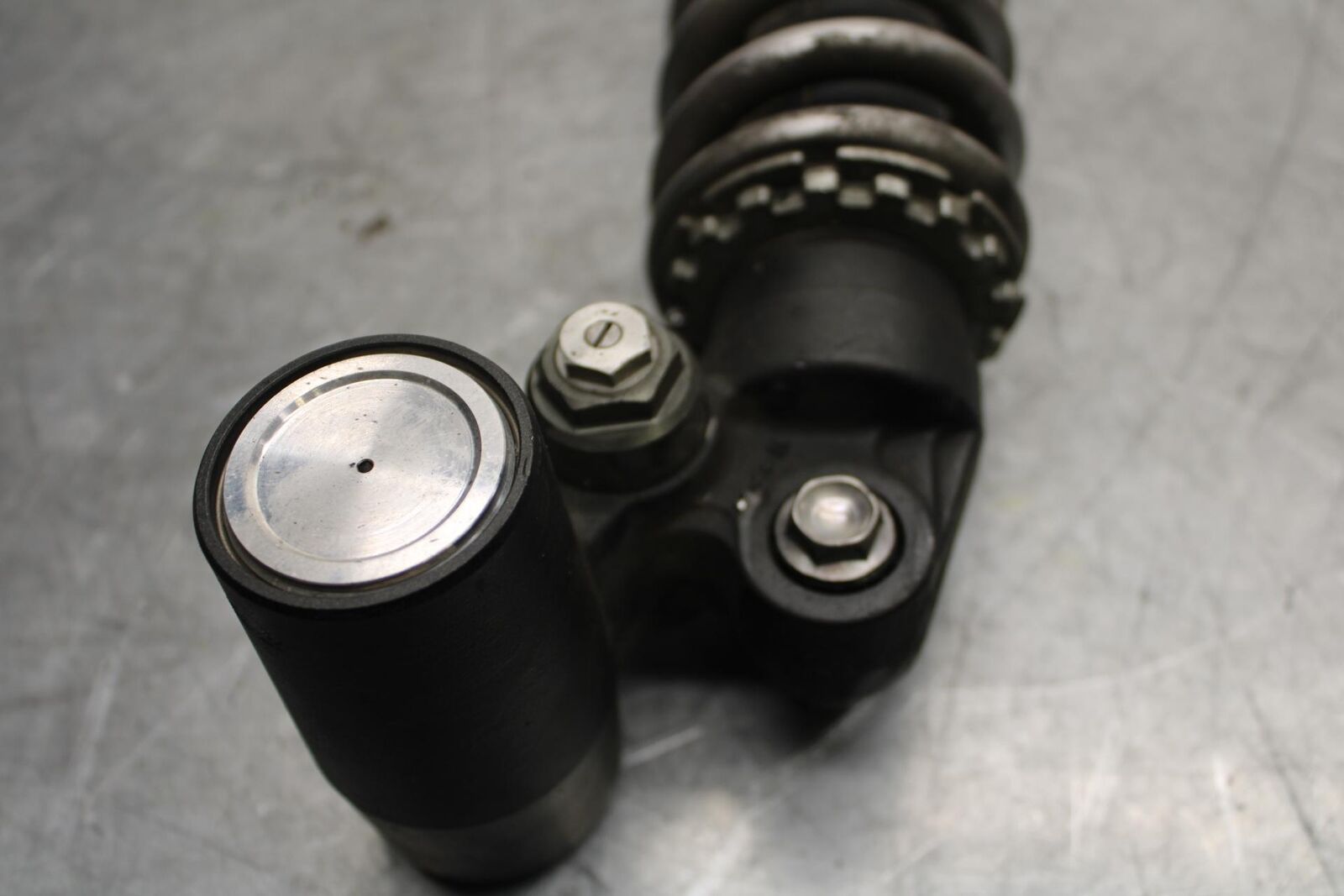 2009 Kawasaki Ninja ZX6R ZX600R REAR BACK SHOCK ABSORBER SUSPENSION BB548