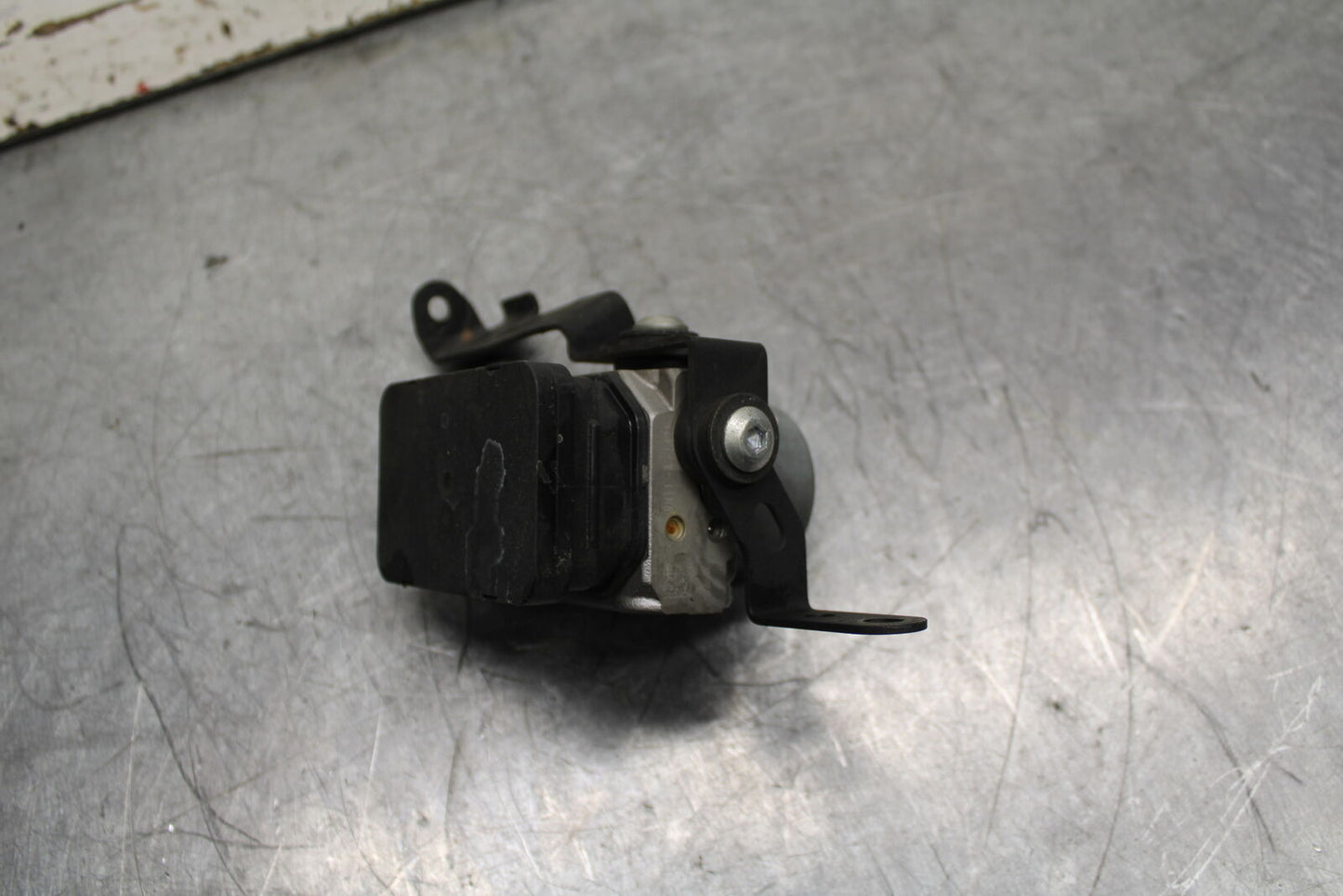 19-22 KAWASAKI Z400 ABS PUMP UNIT MODULE BB738