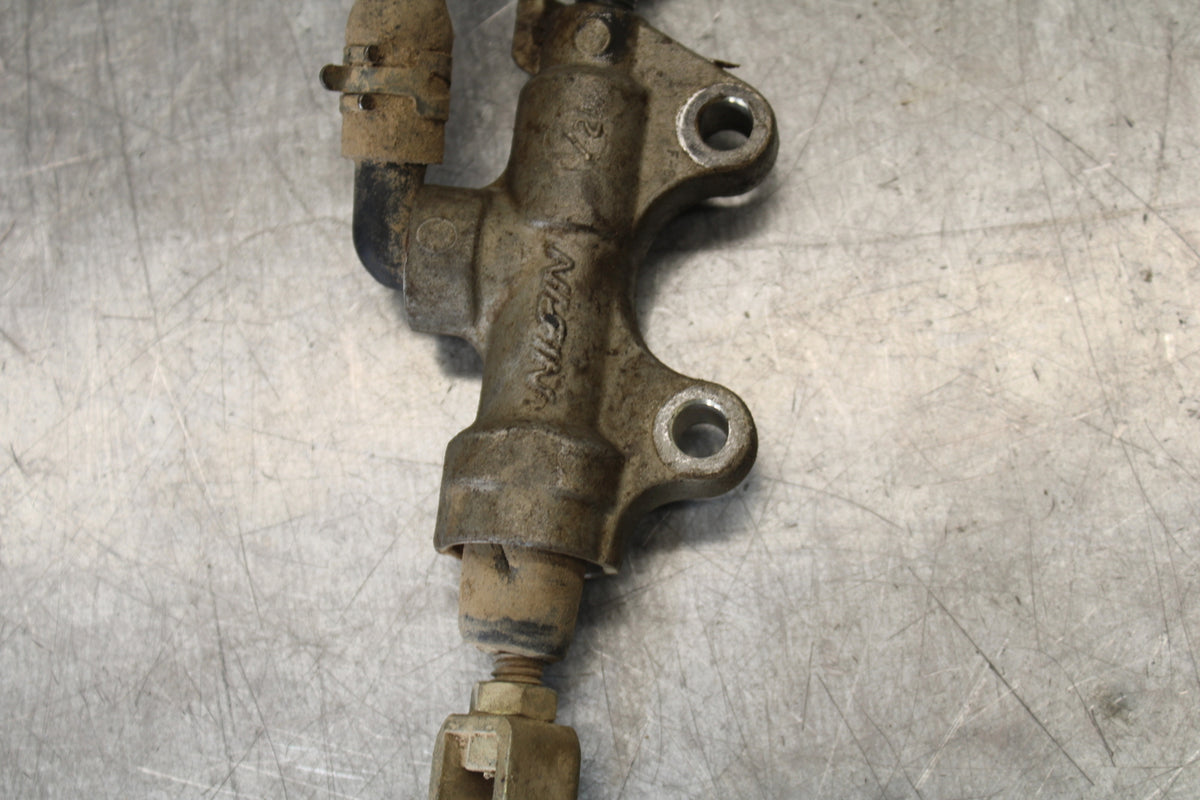 01-05 YAMAHA RAPTOR 660R REAR BACK BRAKE MASTER CYLINDER W RESERVOIR BB695