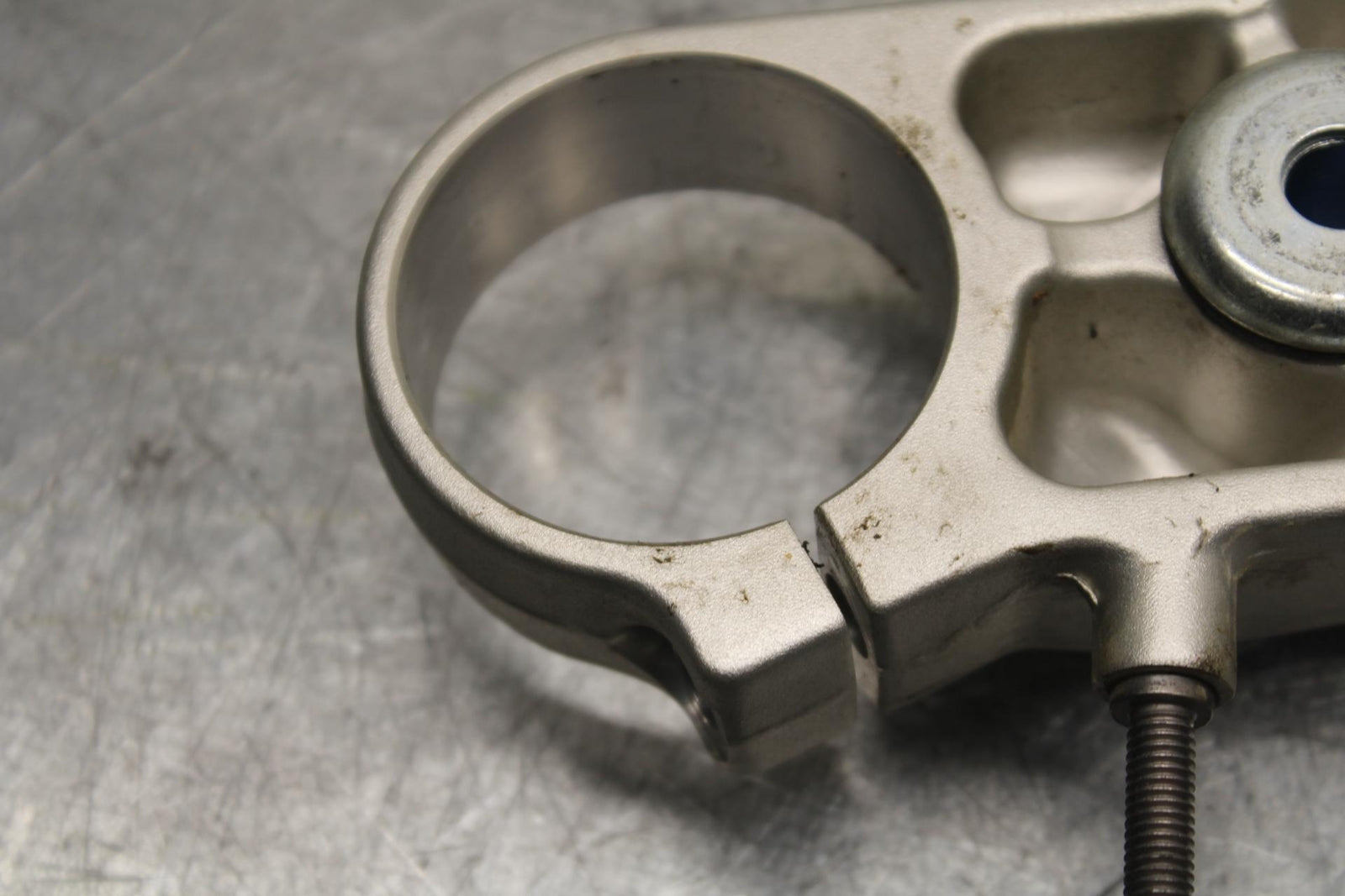 16-18 KTM 690 DUKE FORKS UPPER TRIPLE TREE CLAMP BB631