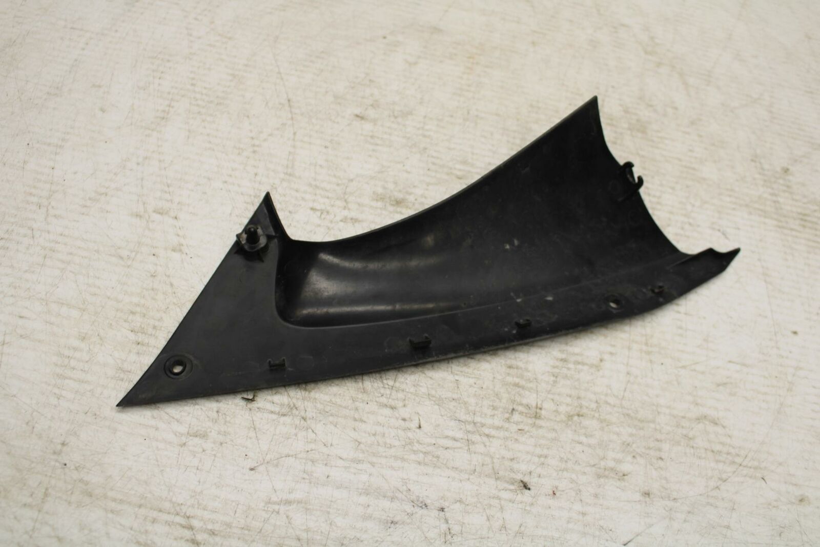 08-16 YAMAHA YZF R6 RIGHT FRONT DUCT COVER PANEL COWL BB365