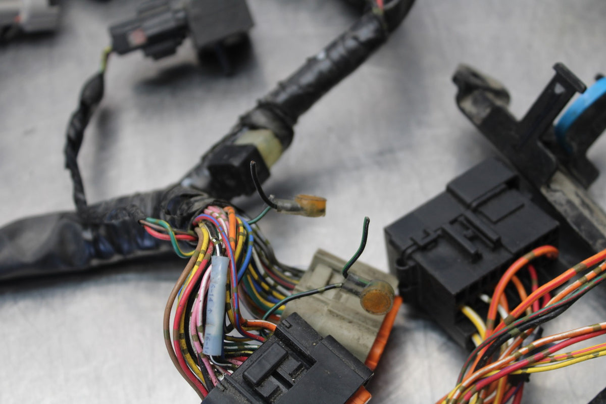 08-10 SUZUKI GSXR 600 MAIN ENGINE WIRING HARNESS MOTOR WIRE LOOM BB92
