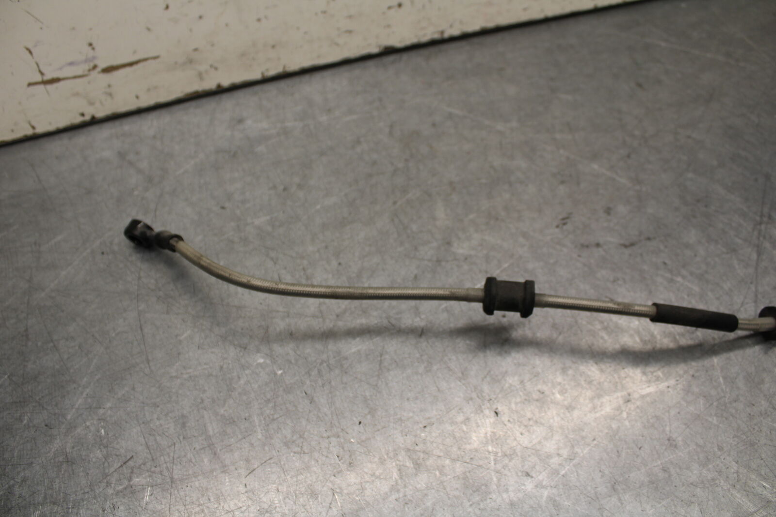 16 KAWASAKI NINJA ZX10R REAR BACK BRAKE HOSE FLUID LINE BB650